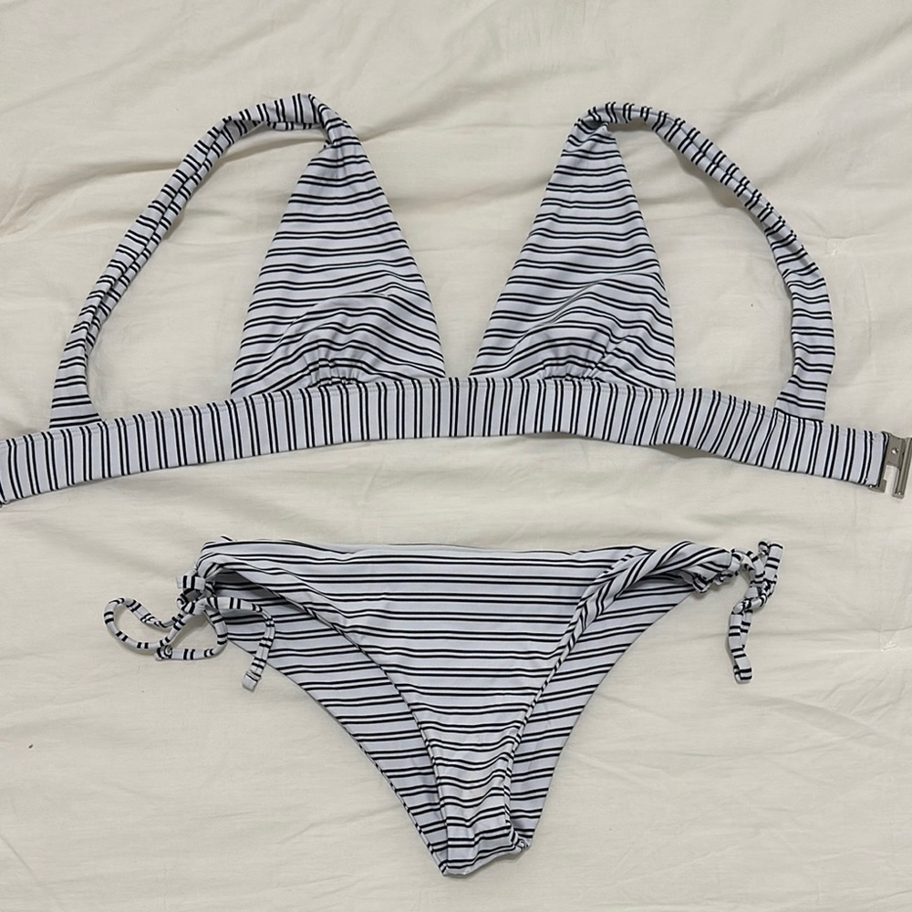 Cupshe Navy Striped Bikini Set Classic Swimwear